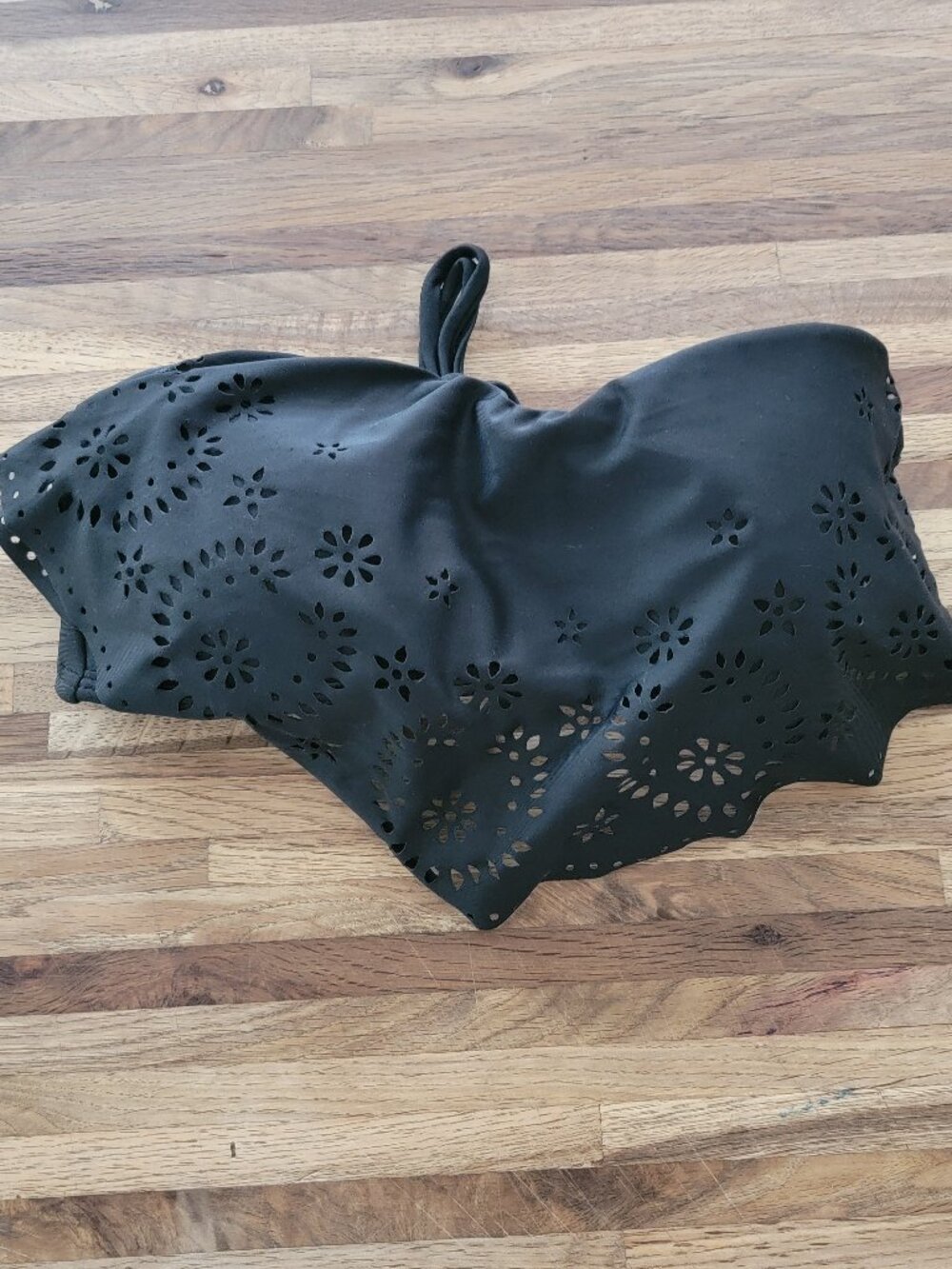Xhilaration black eyelet strapless underwire push up bandeau bikini top - Picture 6 of 8